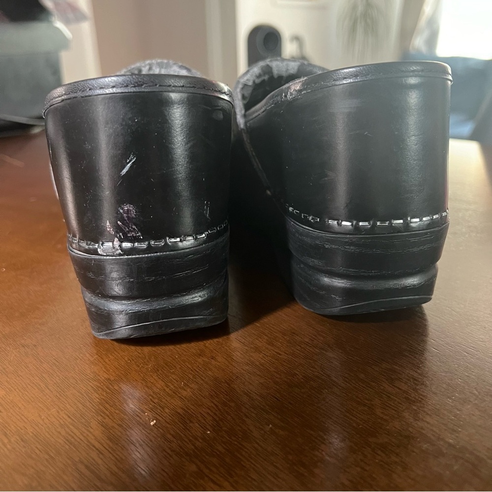 Dansko Men’s Professional Solid Black Clogs Narro… - image 5